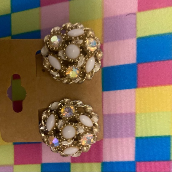 Meet your Posher, Stacie - Picture 12 of 16